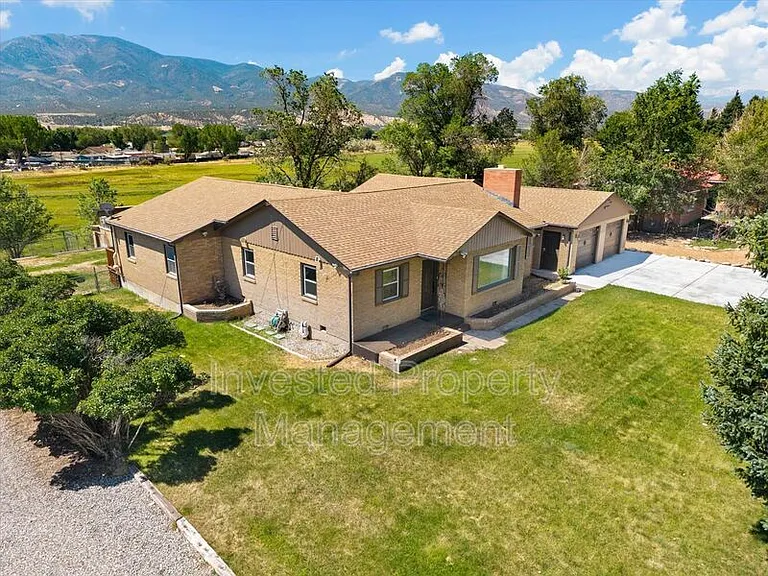 413 Poncha Blvd — Photo 3