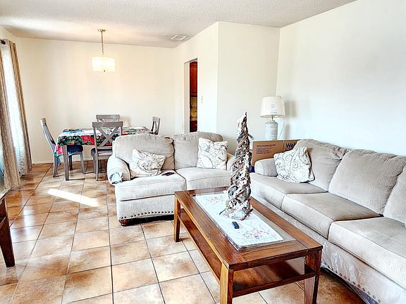 2nd image of 2313 Sea Palm Dr