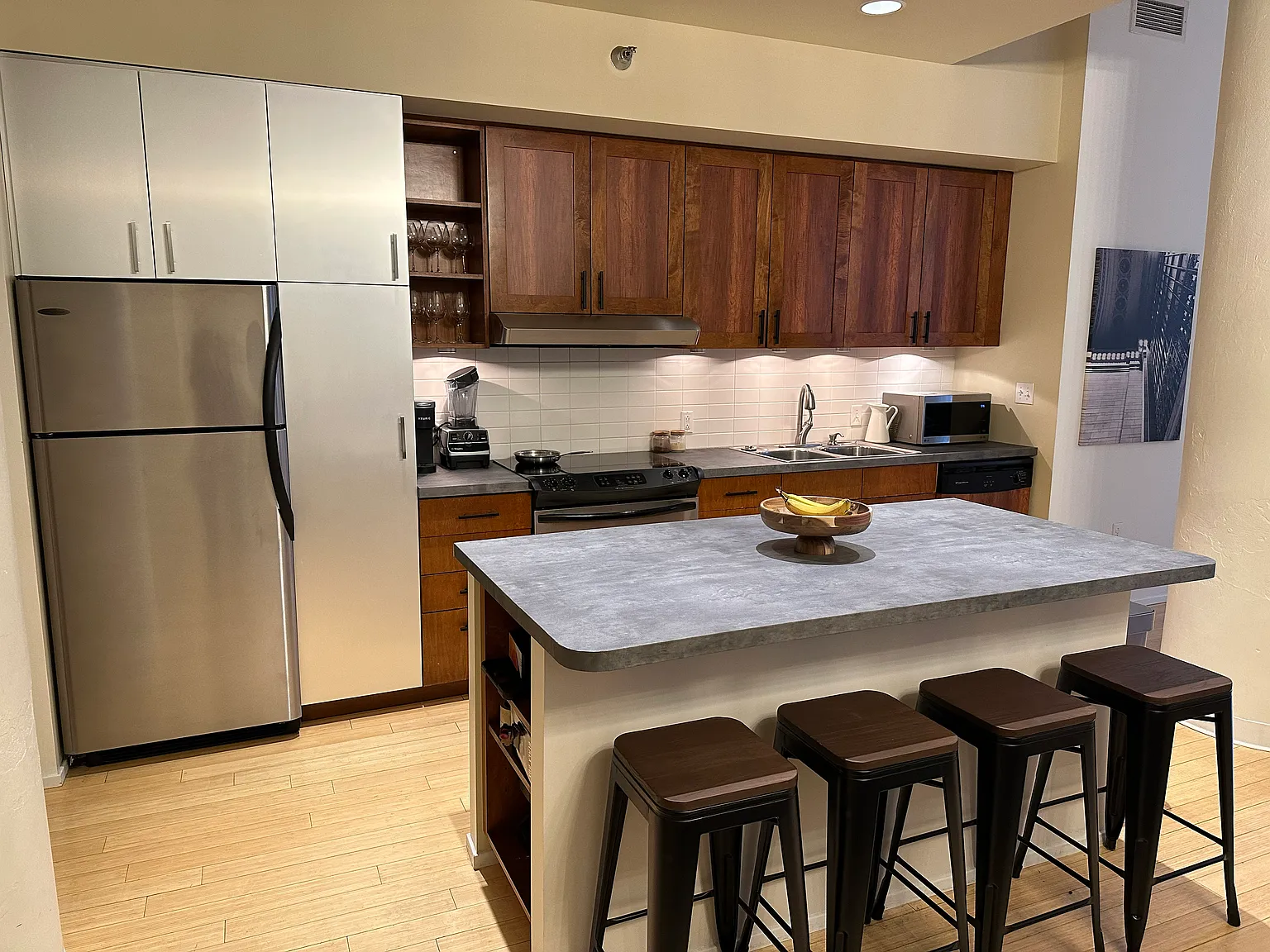 2 bed, 1550 sqft, $2,500 — Photo 1