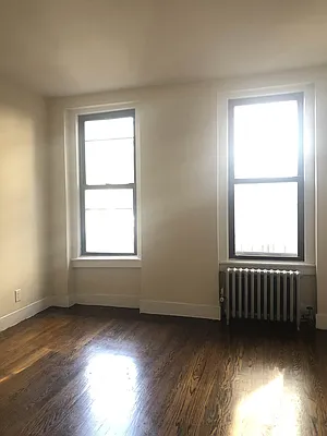Rented by Urban Real Estate Property Group Inc | media 6