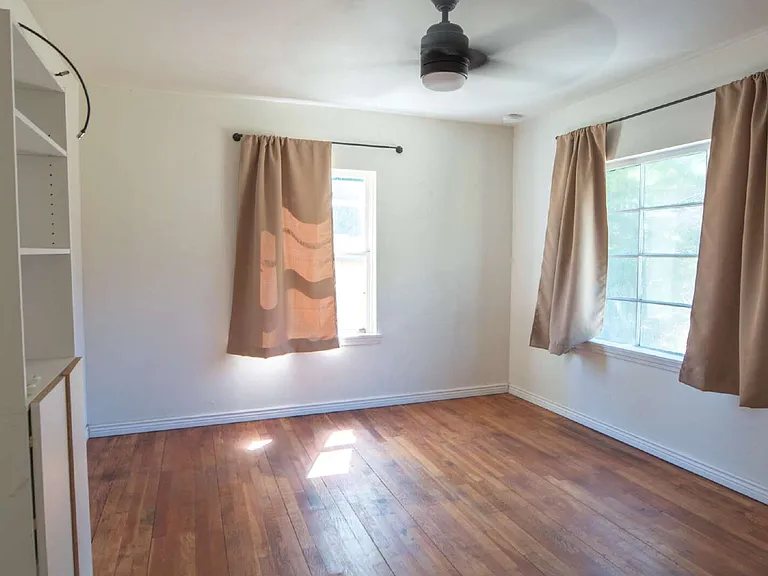 234 Hudson Ave — Photo 10