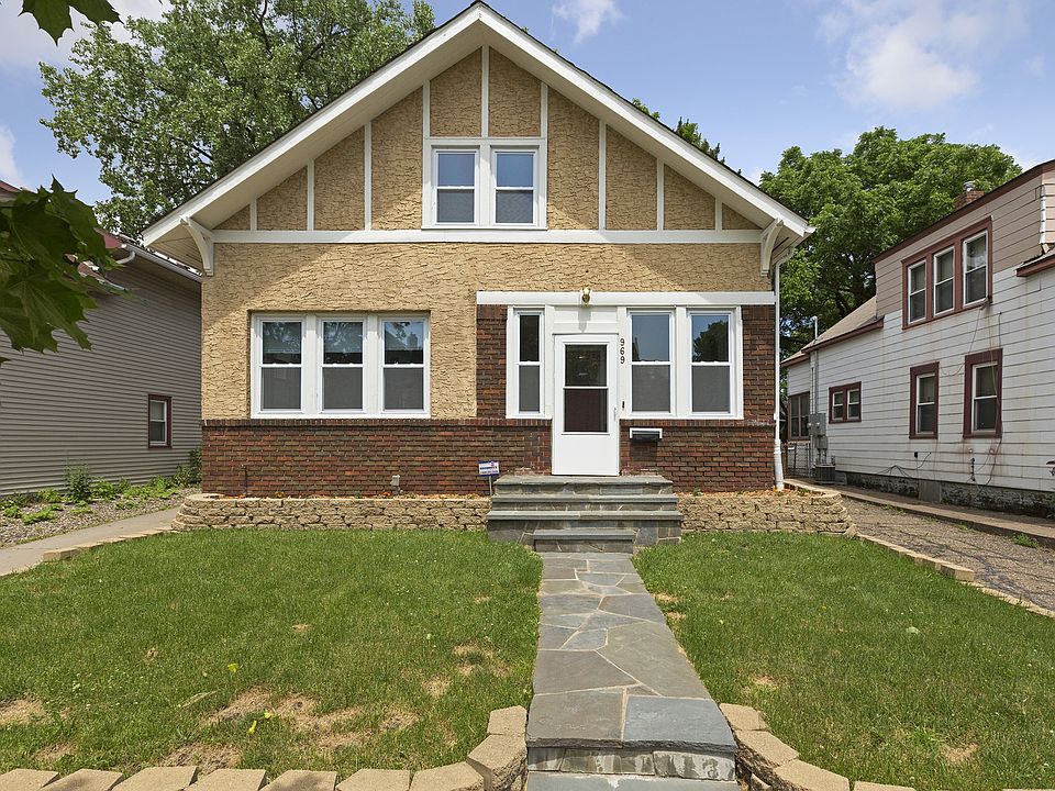 Front view of Victorian Home