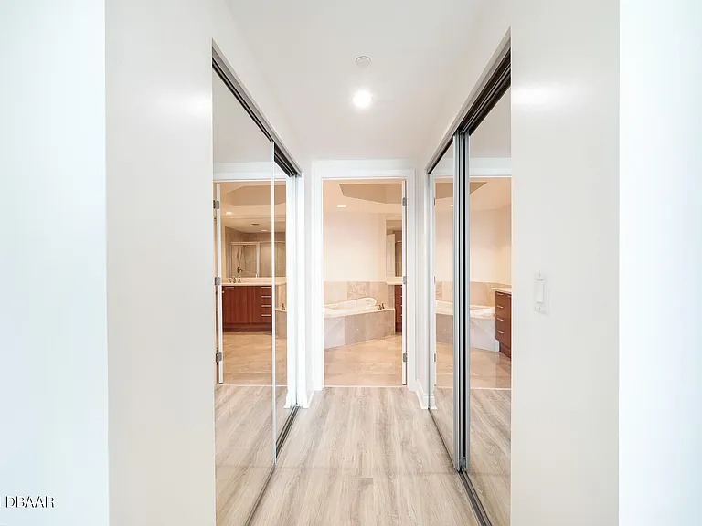 241 Riverside Dr #1006 — Photo 19