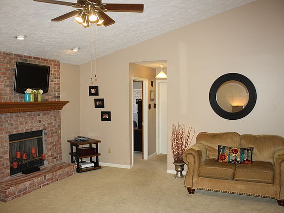 5th image of 4940 Brookfield Dr