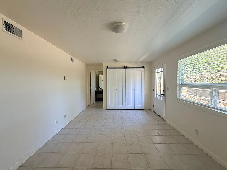 11 Birch Ave — Photo 15