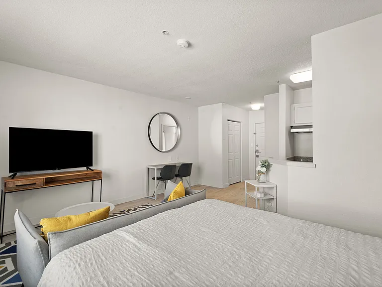619 N Shore Dr #1 — Photo 7