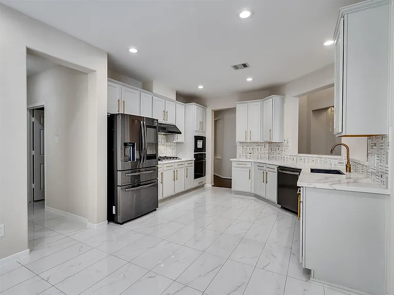 24507 Red Bluff Trl — Photo 11