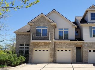 3104 Richmond Rd #D, Beachwood, OH 44122