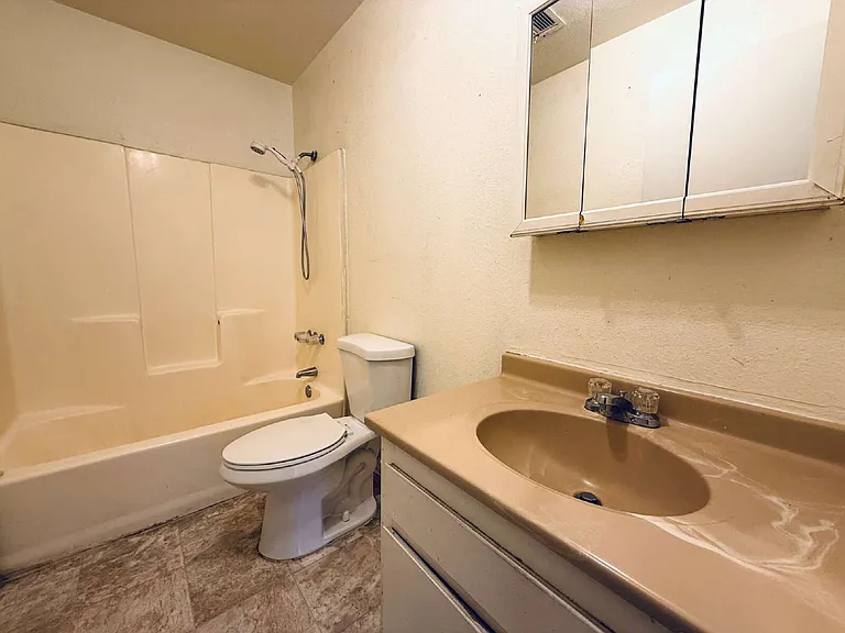364 Rio Grande Ct #A — Photo 10