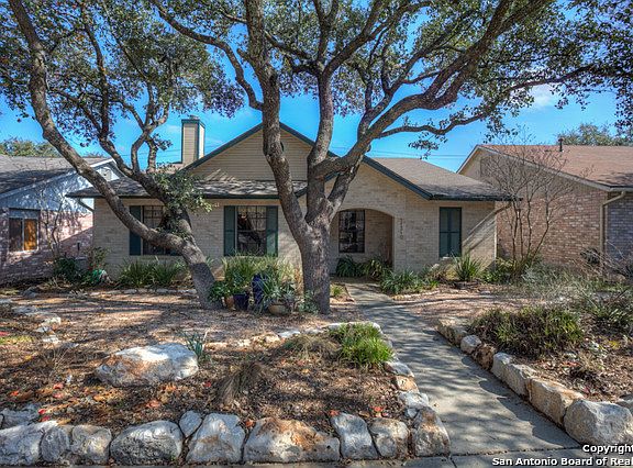 2nd image of 11310 Woodridge Path