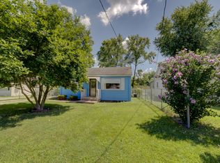 525 E Hickory St, Watseka, IL 60970