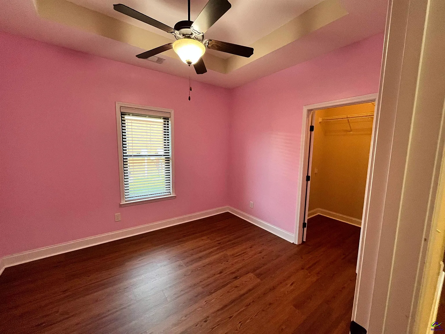 4 bed, 2.0 bath, 2810 sqft, $2,600 — Photo 3