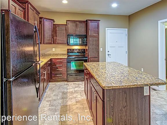 2nd image of 7446 S Louise Ave APT 105