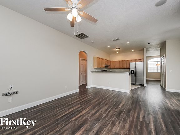 3rd image of 1910 Manatee Dr