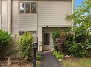 31 Twin Brooks Dr #31E, Willow Grove, PA 19090