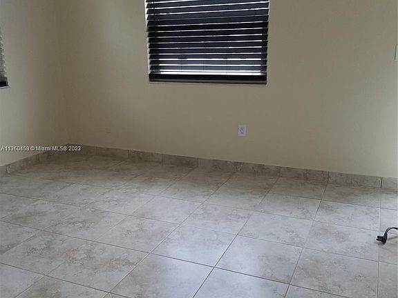 5th image of 18233 Oleta Dr #18235