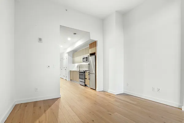 Rented by Stonehenge NYC LLC | media 3