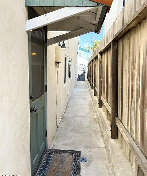 248 Cahuenga Dr — Photo 62