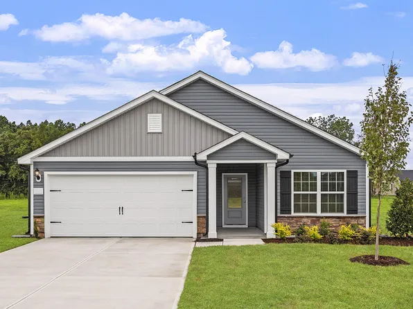 8955 Ava Dr, Bailey, NC 27807