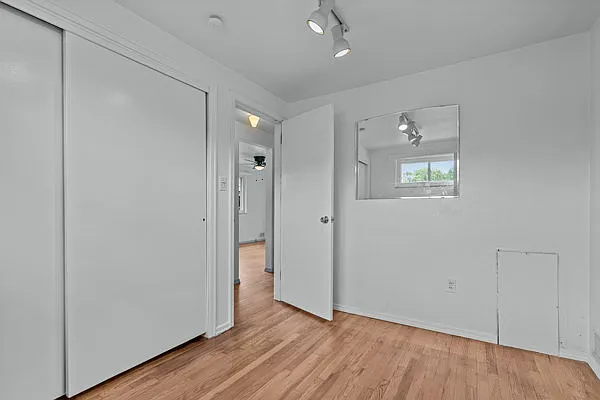 851 Florence Ave #2 — Photo 14