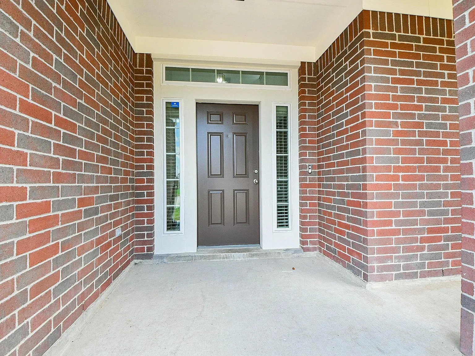 6 bed, 3.5 bath, 4237 sqft, $4,000 — Photo 3