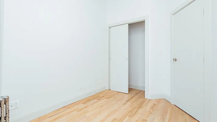 Rented by Nooklyn NYC LLC | media 27