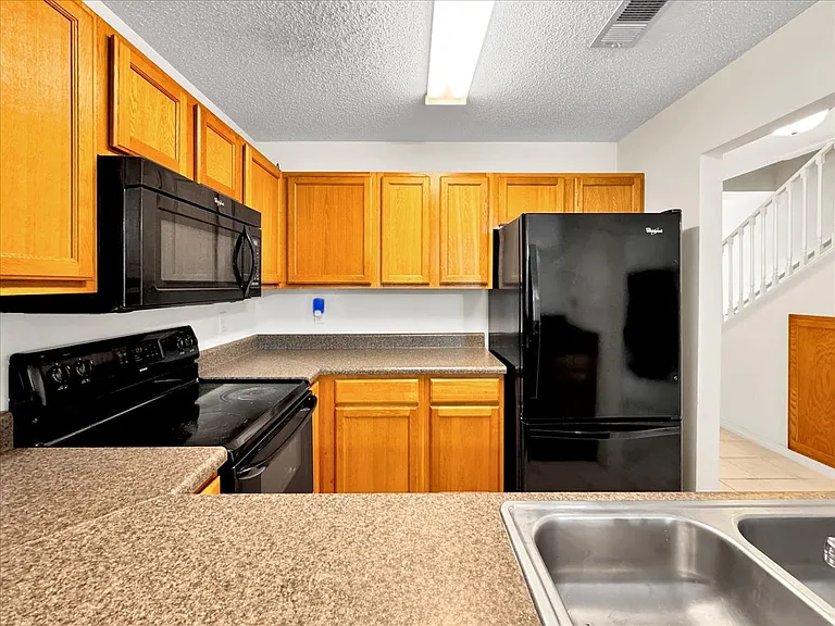 994 Scenic Oak Ln — Photo 7