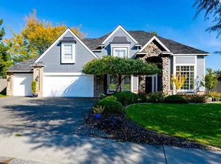 160 W Mesa Dr, Richland, WA 99352