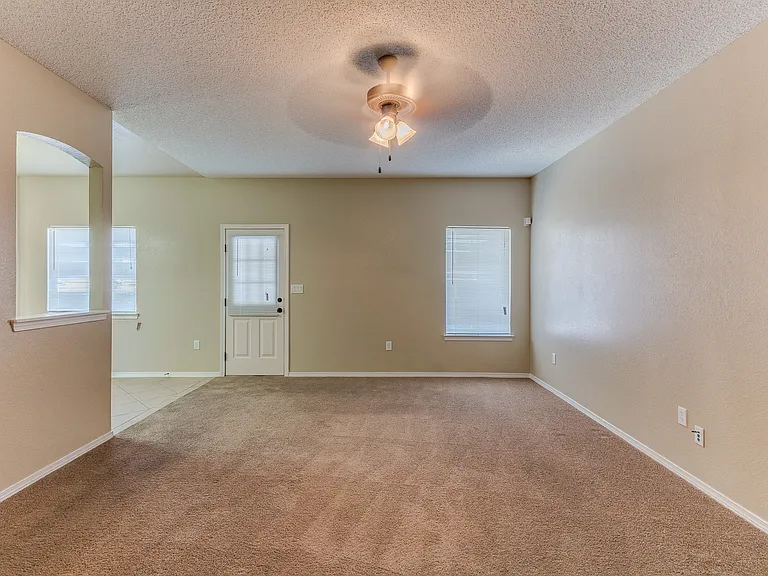 11296 Bullseye St — Photo 10