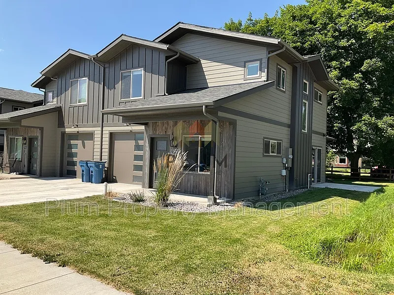 Koly Court Townhome Association — Photo 2