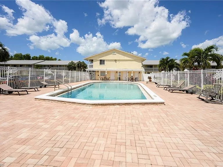 4625 Bayshore Dr #D16 — Photo 16
