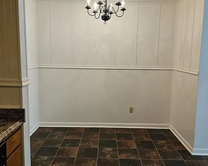 601 Picadilly Sq — Photo 5