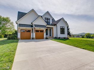 81 Mavrick Dr, Mills River, NC 28759