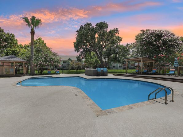 110 Lake Rd #912