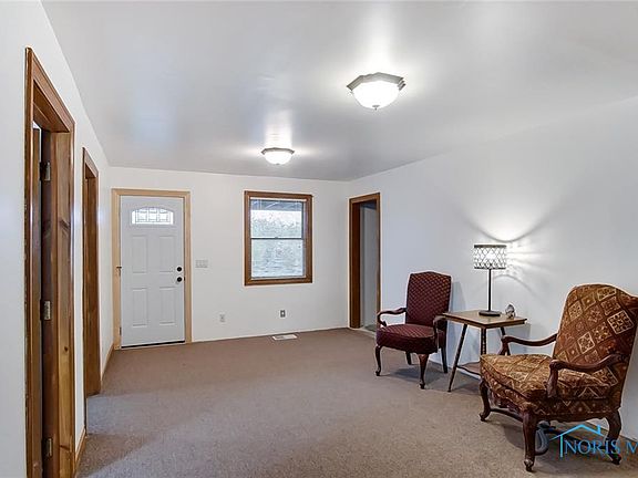 5th image of 5953 Lakeside Ave