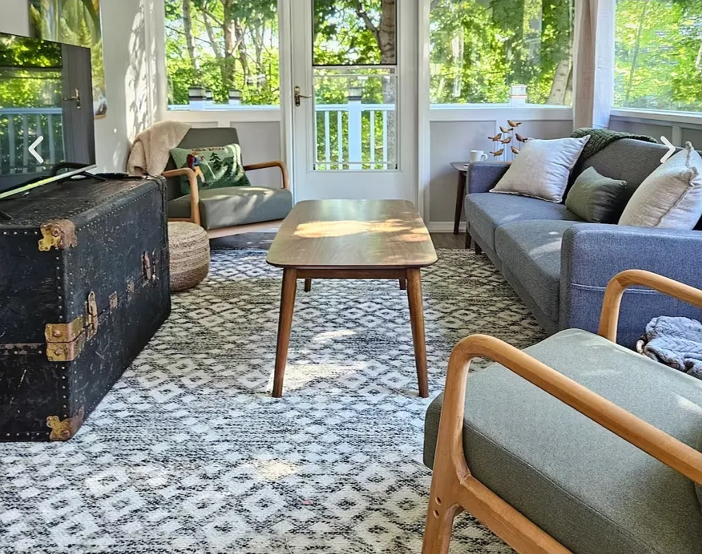 3 bed, 1.5 bath, $1,950 — Photo 1