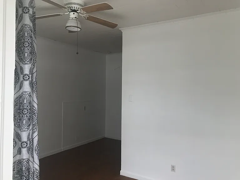 825B Eaton St #B — Photo 3