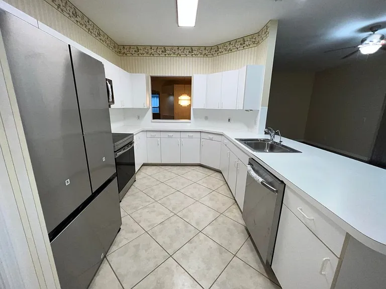981 NW Tuscany Dr — Photo 6