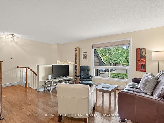 2nd image of 402 Montfort St #7