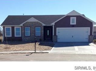 731 5th St, Saint Jacob, IL 62281