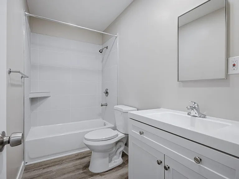 1076 El Campo Dr — Photo 9