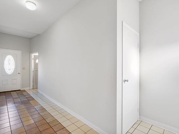 5th image of 116 Madrone Ave