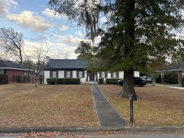 412 Forest Glen Dr, Albany, GA 31707