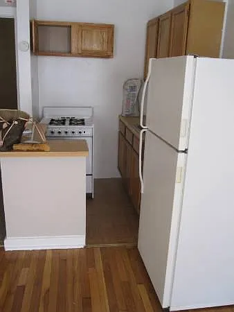 1 bed, 1.0 bath, $1,350 — Photo 4