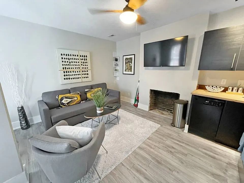 1470 Goetz Aly #ID1056063P