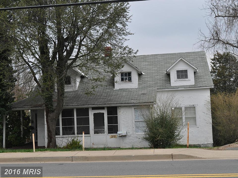 2nd image of 405 Falmouth St
