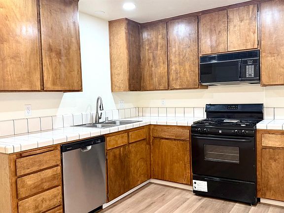 5th image of 2425 Knowlwood Ct