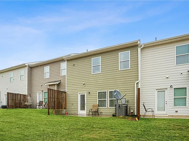 11649 Mendenhall Ct — Photo 29