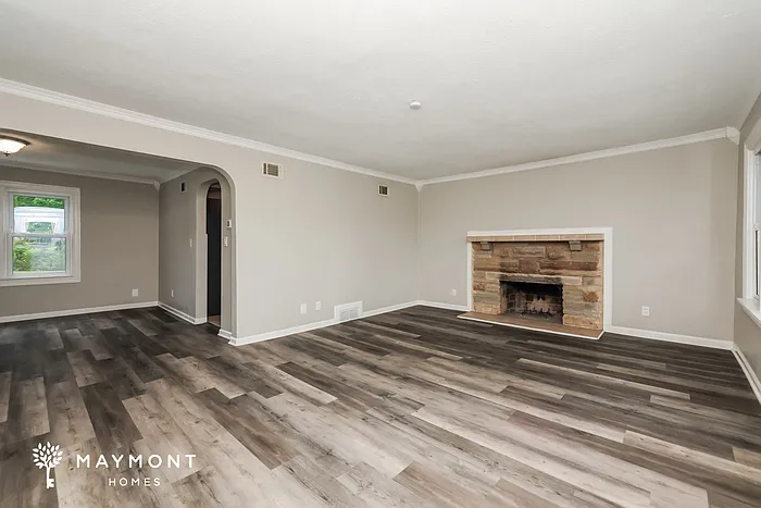 1176 Highview Dr — Photo 4