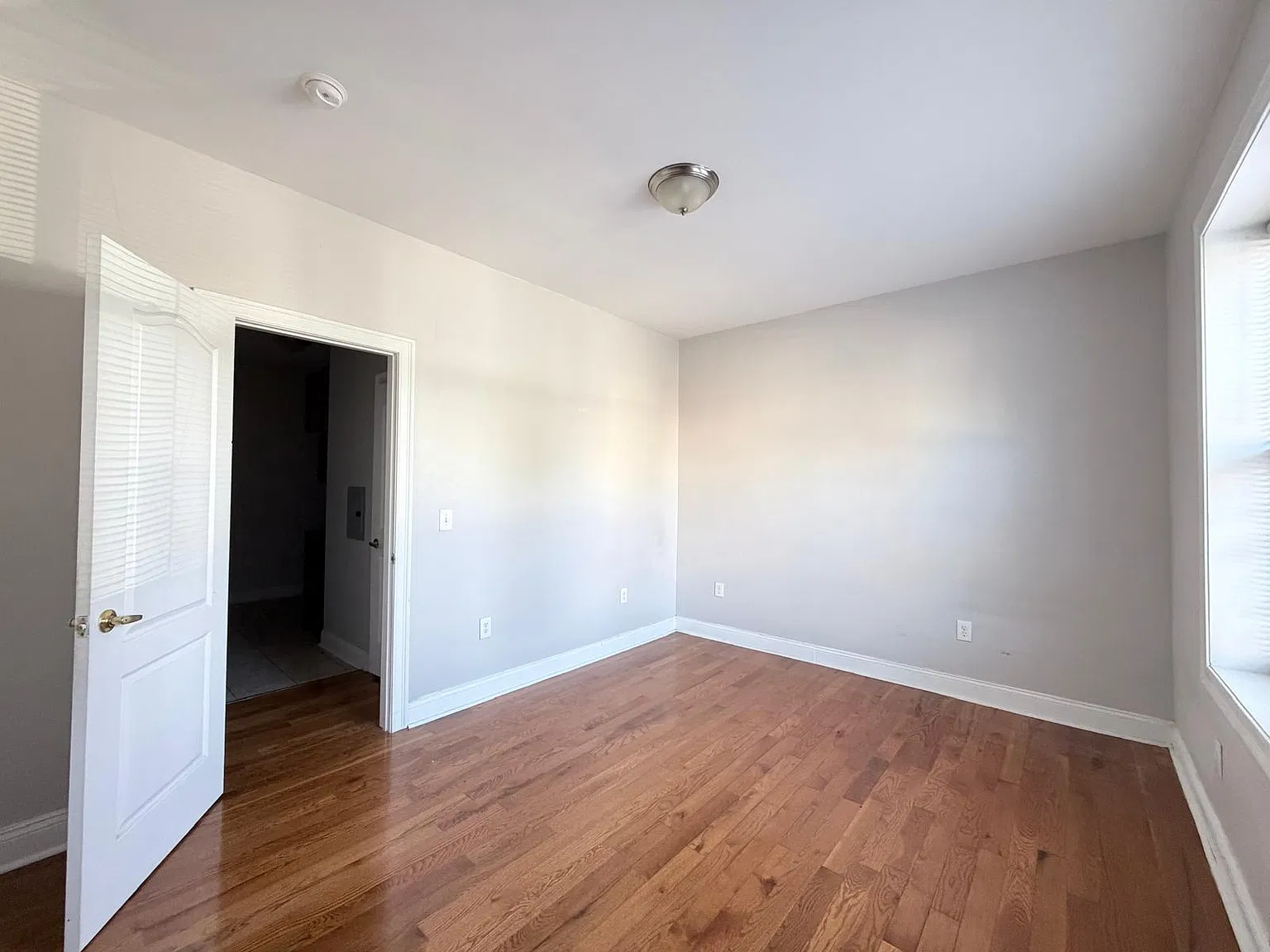 134 Corbin Ave — Photo 4